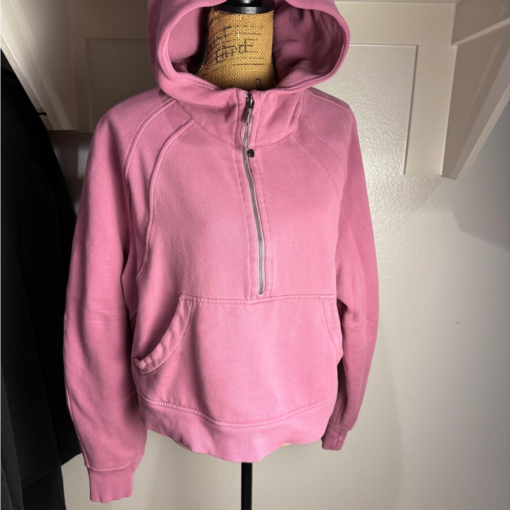 lululemon athletica White Care Tag on Tan Woven Fabric